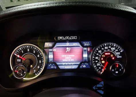 2019 Ram 1500 Laramie 4X4 6'4 Box из США, поврежденный, VIN 1C6SRFRTXKN774137